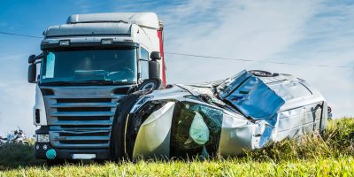 common causes of truck crashes